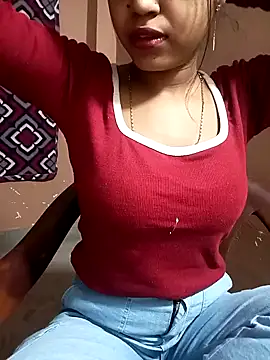 Snapshot of Sania-Love chatting on 01-22-25, 06:20 Sania-Love online show from 01-22-25, 06:20