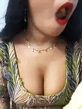 Snapshot of Sania-Love chatting on 09-24-25, 09:40 Sania-Love online show from 09-24-25, 09:40