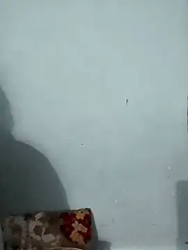 Snapshot of Sania-Love chatting on 09-25-25, 09:40 Sania-Love online show from 09-25-25, 09:40