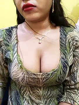 Snapshot of Sania-Love chatting on 10-29-25, 11:34 Sania-Love online show from 10-29-25, 11:34