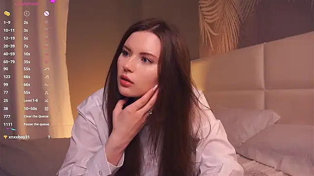 LoraDevon online show from 01-27-25, 07:13