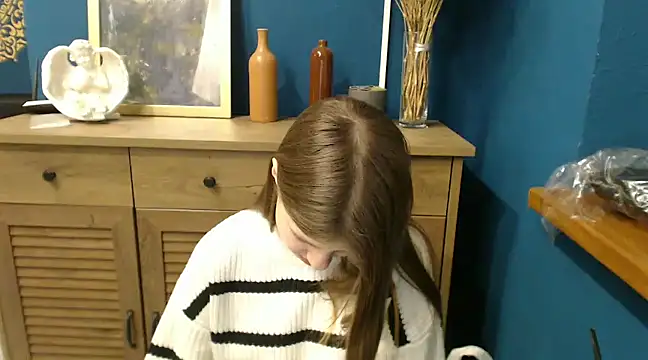 Snapshot of felicity_gold chatting on 12-16-24, 10:29 felicity gold online show from 12-16-24, 10:29