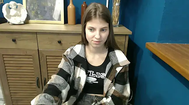 Snapshot of felicity_gold chatting on 12-21-24, 02:04 felicity gold online show from 12-21-24, 02:04