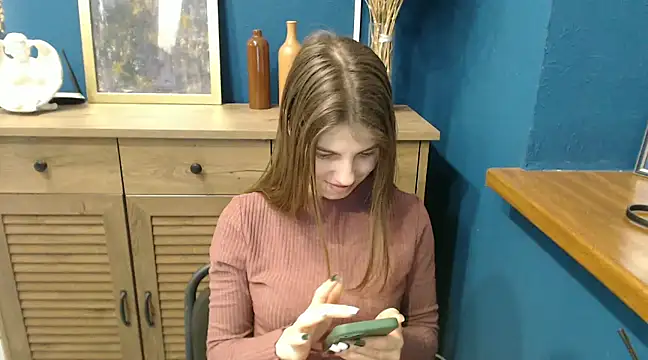 Snapshot of felicity_gold chatting on 01-18-25, 08:20 felicity gold online show from 01-18-25, 08:20