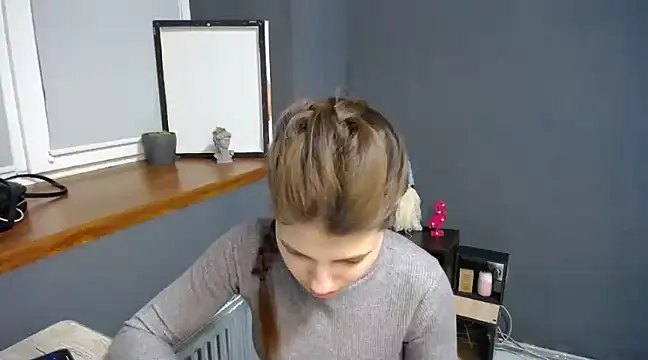Snapshot of felicity_gold chatting on 01-31-25, 08:01 felicity gold online show from 01-31-25, 08:01