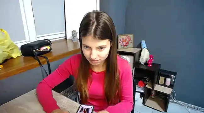 Snapshot of felicity_gold chatting on 02-04-25, 10:32 felicity gold online show from 02-04-25, 10:32