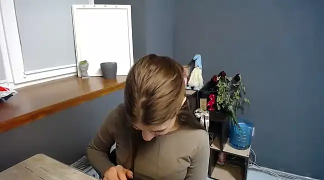Snapshot of felicity_gold chatting on 03-07-25, 10:24 felicity gold online show from 03-07-25, 10:24