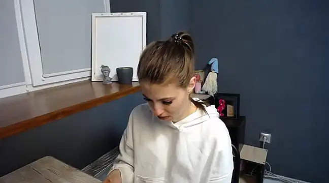 Snapshot of felicity_gold chatting on 03-14-25, 07:37 felicity gold online show from 03-14-25, 07:37