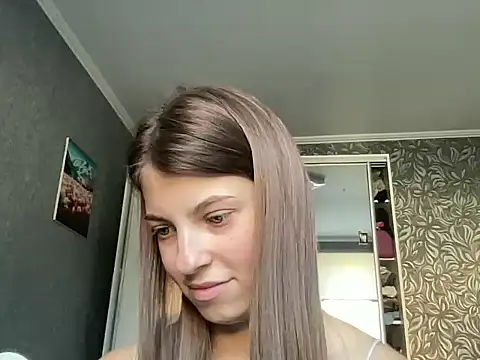 Snapshot of felicity_gold chatting on 09-22-25, 07:10 felicity gold online show from 09-22-25, 07:10