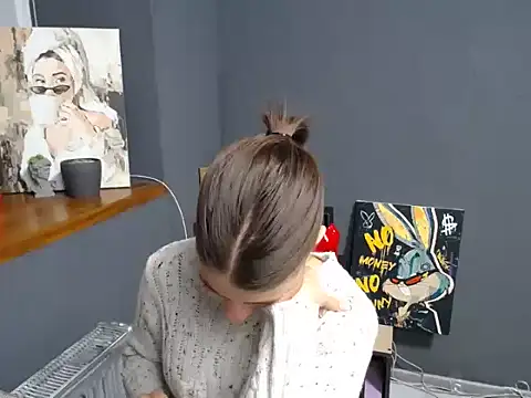 Snapshot of felicity_gold chatting on 10-15-25, 06:02 felicity gold online show from 10-15-25, 06:02