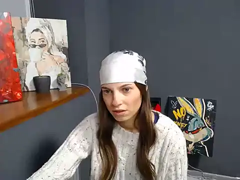 Snapshot of felicity_gold chatting on 10-25-25, 06:32 felicity gold online show from 10-25-25, 06:32