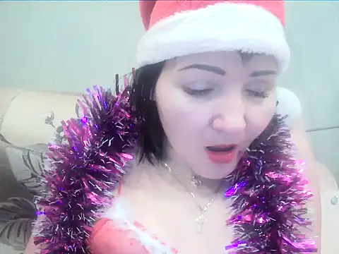 ClaireSunset online show from 12-23-24, 08:36