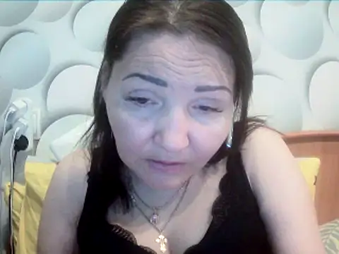 ClaireSunset online show from 05-01-26, 05:39