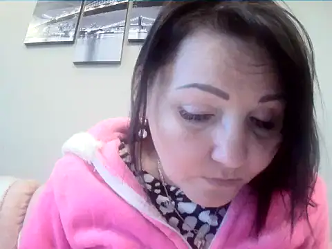 ClaireSunset online show from 05-16-26, 05:23