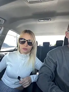 Snapshot of DonorDi chatting on 03-22-25, 11:53 DonorDi online show from 03-22-25, 11:53