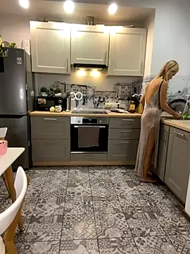 Snapshot of DonorDi chatting on 11-07-25, 03:12 DonorDi online show from 11-07-25, 03:12