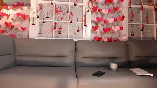 Belliinda 21 online show from 02-15-25, 06:55