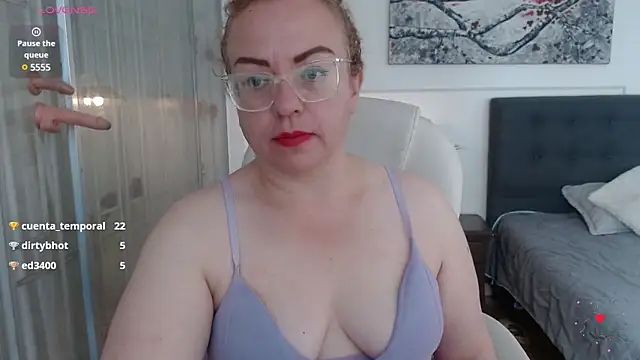 Snapshot of Tania_Goddess_ chatting on 12-25-24, 06:09 Tania Goddess online show from 12-25-24, 06:09