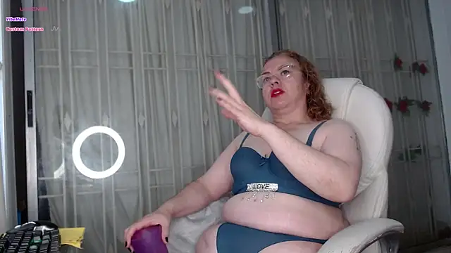 Snapshot of Tania_Goddess_ chatting on 03-15-25, 06:21 Tania Goddess online show from 03-15-25, 06:21