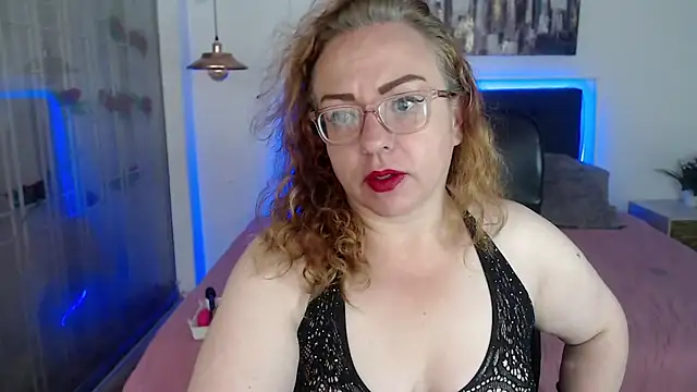Snapshot of Tania_Goddess_ chatting on 10-06-25, 02:03 Tania Goddess online show from 10-06-25, 02:03