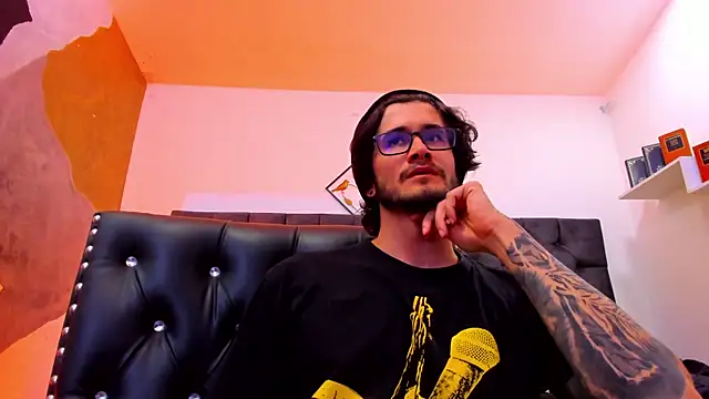 Loggan donnelly online show from 12-09-24, 11:03