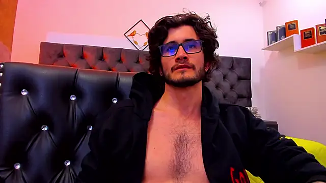 Loggan donnelly online show from 12-10-24, 02:05