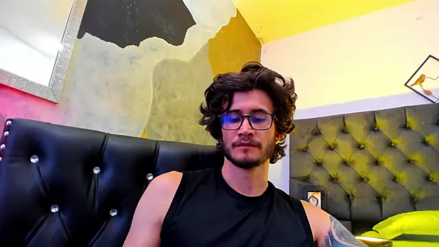 Loggan donnelly online show from 12-11-24, 02:30