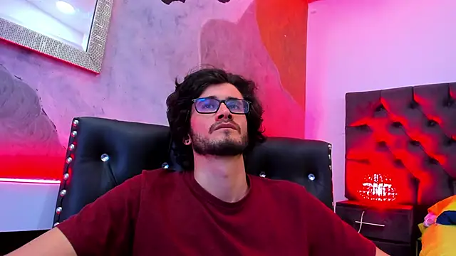 Loggan donnelly online show from 12-15-24, 11:42