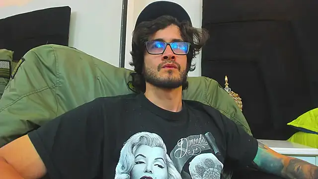 Loggan donnelly online show from 01-06-25, 12:16