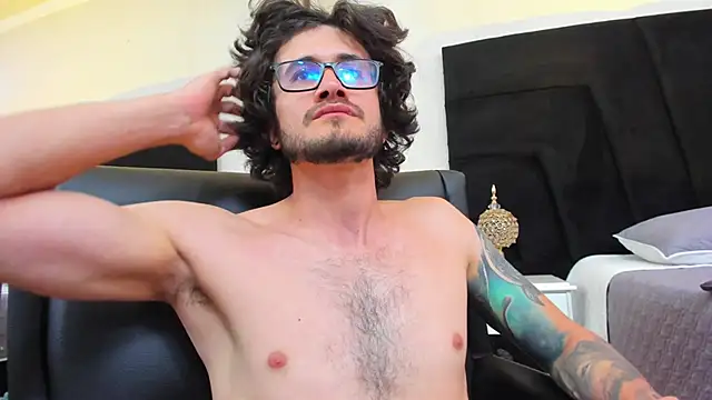 Loggan donnelly online show from 01-15-25, 11:08