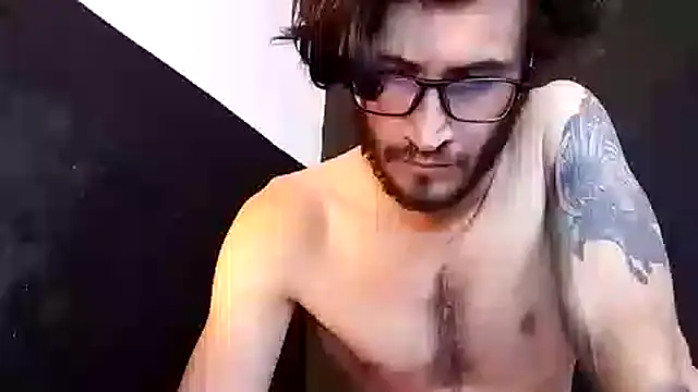 Loggan donnelly online show from 10-22-25, 06:51