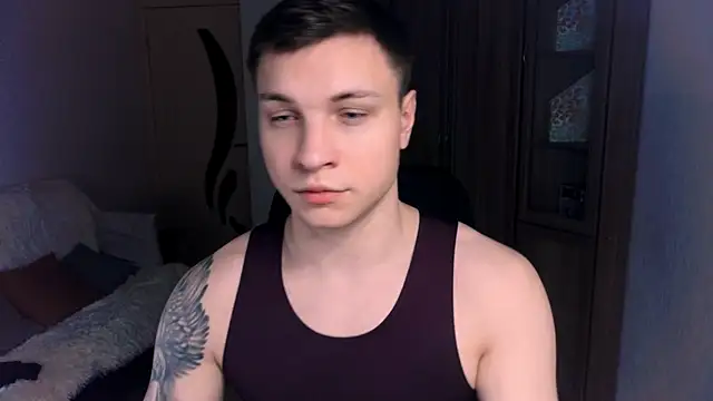 handsome guy01 online show from 01-20-25, 03:39