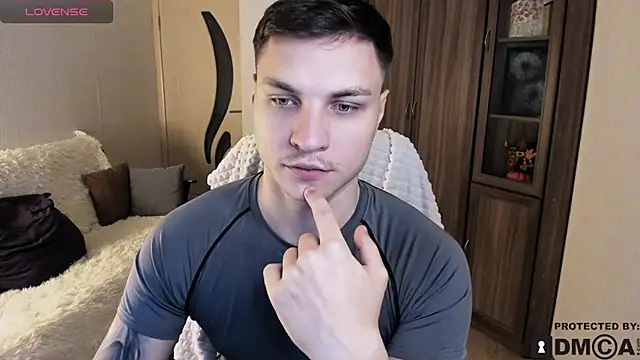 handsome guy01 online show from 10-22-25, 04:46