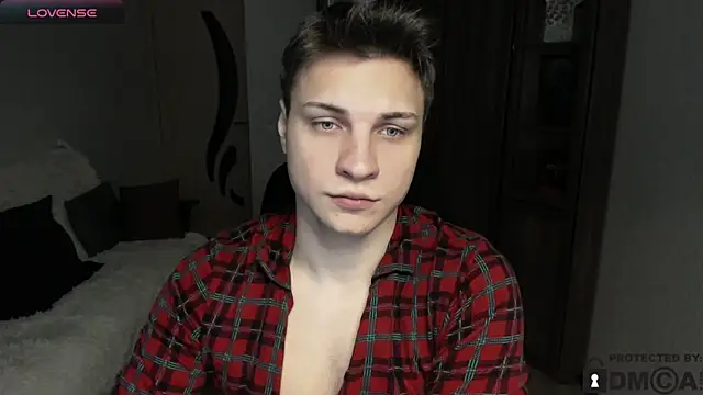 handsome guy01 online show from 11-24-25, 09:36