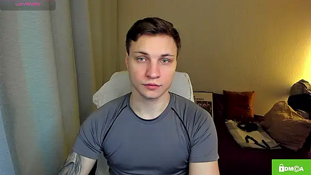 handsome guy01 online show from 03-06-26, 10:39