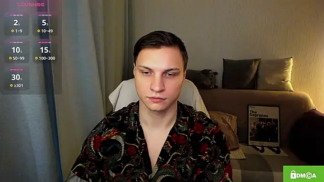 handsome guy01 online show from 06-25-26, 05:17