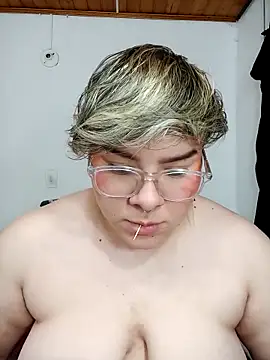 Snapshot of amalia_love chatting on 12-28-24, 11:26 amalia love online show from 12-28-24, 11:26