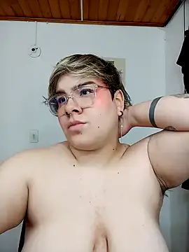 Snapshot of amalia_love chatting on 01-11-25, 09:36 amalia love online show from 01-11-25, 09:36