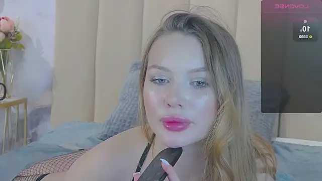 Snapshot of ViolaFlirt chatting on 01-25-25, 07:17 ViolaFlirt online show from 01-25-25, 07:17