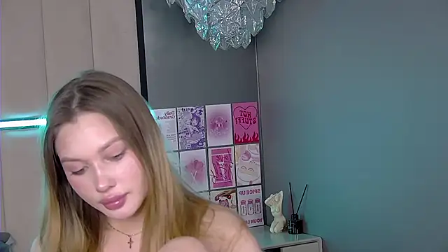 Snapshot of ViolaFlirt chatting on 01-29-25, 11:20 ViolaFlirt online show from 01-29-25, 11:20