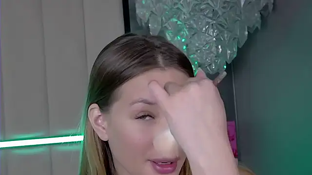 Snapshot of ViolaFlirt chatting on 02-01-25, 07:15 ViolaFlirt online show from 02-01-25, 07:15