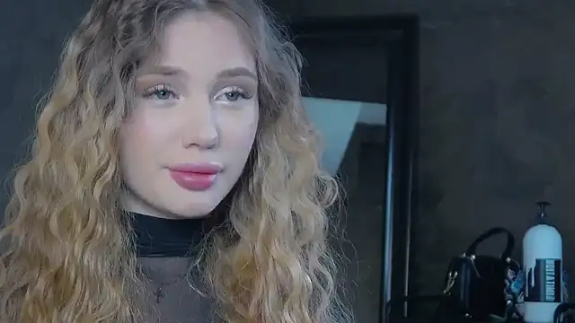 Snapshot of ViolaFlirt chatting on 02-07-25, 04:59 ViolaFlirt online show from 02-07-25, 04:59