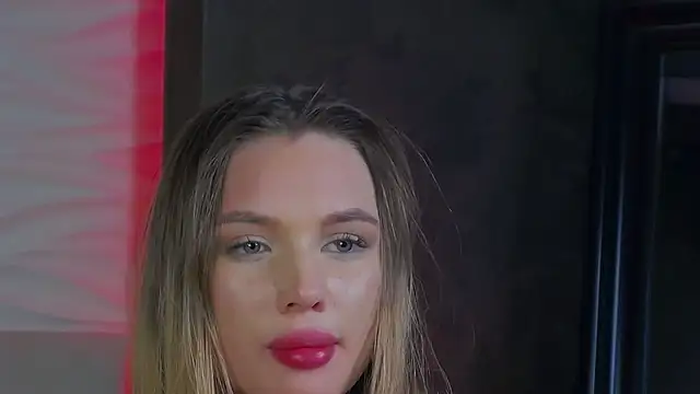 Snapshot of ViolaFlirt chatting on 02-19-25, 01:50 ViolaFlirt online show from 02-19-25, 01:50