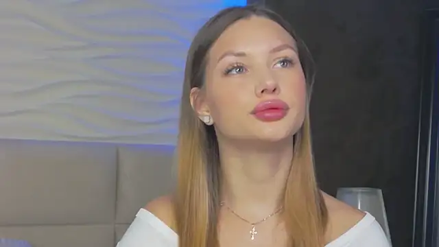 Snapshot of ViolaFlirt chatting on 03-14-25, 04:10 ViolaFlirt online show from 03-14-25, 04:10