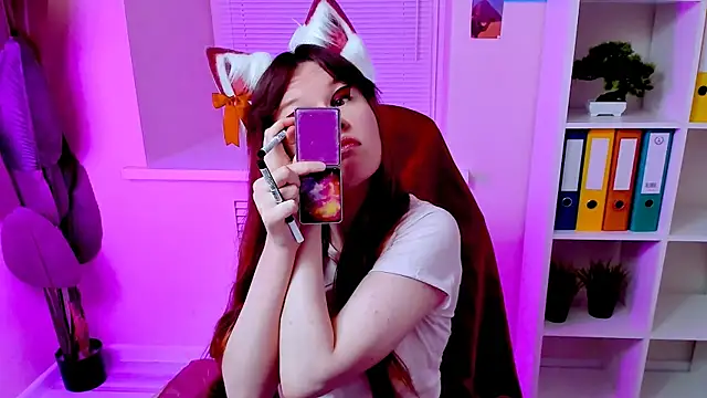 Snapshot of CarolGiggly chatting on 09-25-25, 02:21 CarolGiggly online show from 09-25-25, 02:21