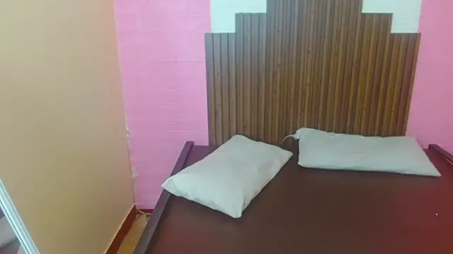 Snapshot of Angelica_Sunn chatting on 02-08-26, 01:31 Angelica Sunn online show from 02-08-26, 01:31