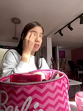 Praga Pink online show from 11-21-25, 01:32