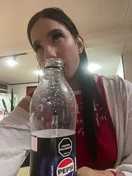 Praga Pink online show from 02-18-26, 01:01