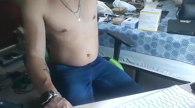 SOLESFETISHBR online show from 03-21-25, 02:18