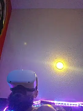 Snapshot of kjs_daddy123 chatting on 02-15-26, 02:03 kjs daddy123 online show from 02-15-26, 02:03